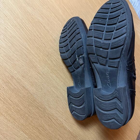 Clarks | Size 7 Riddle Avant Womens Black Leather Boot Leather Boots - Picture 7 of 8